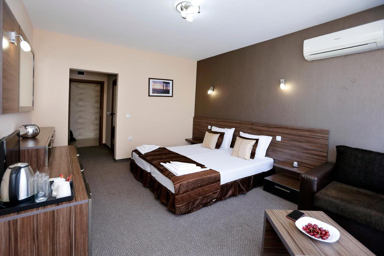Coral Hotel เปาโมเรีย ภายนอก รูปภาพ